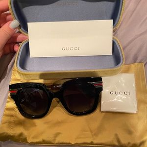100% AUTHENTIC GUCCI SUNGLASSES